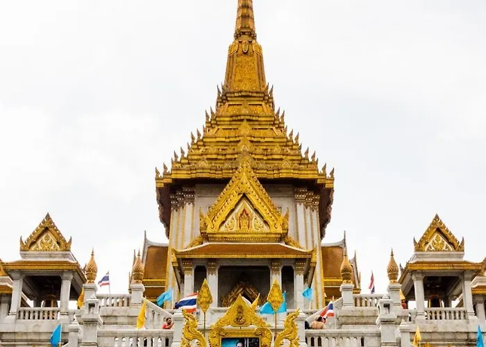 Four Sisters Bangkok
